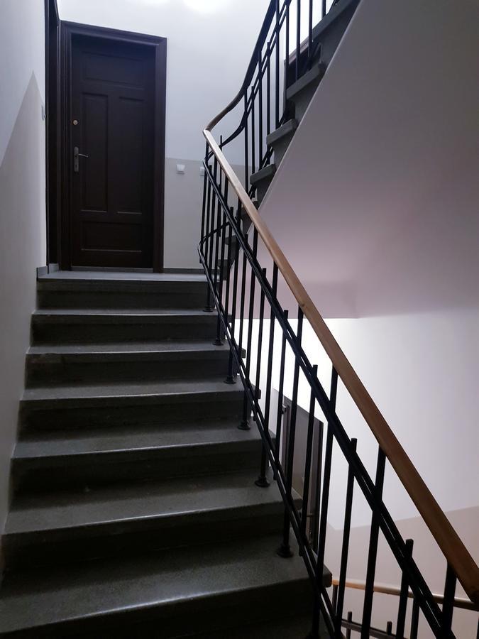 Apartamenty Rowna キェルツェ エクステリア 写真