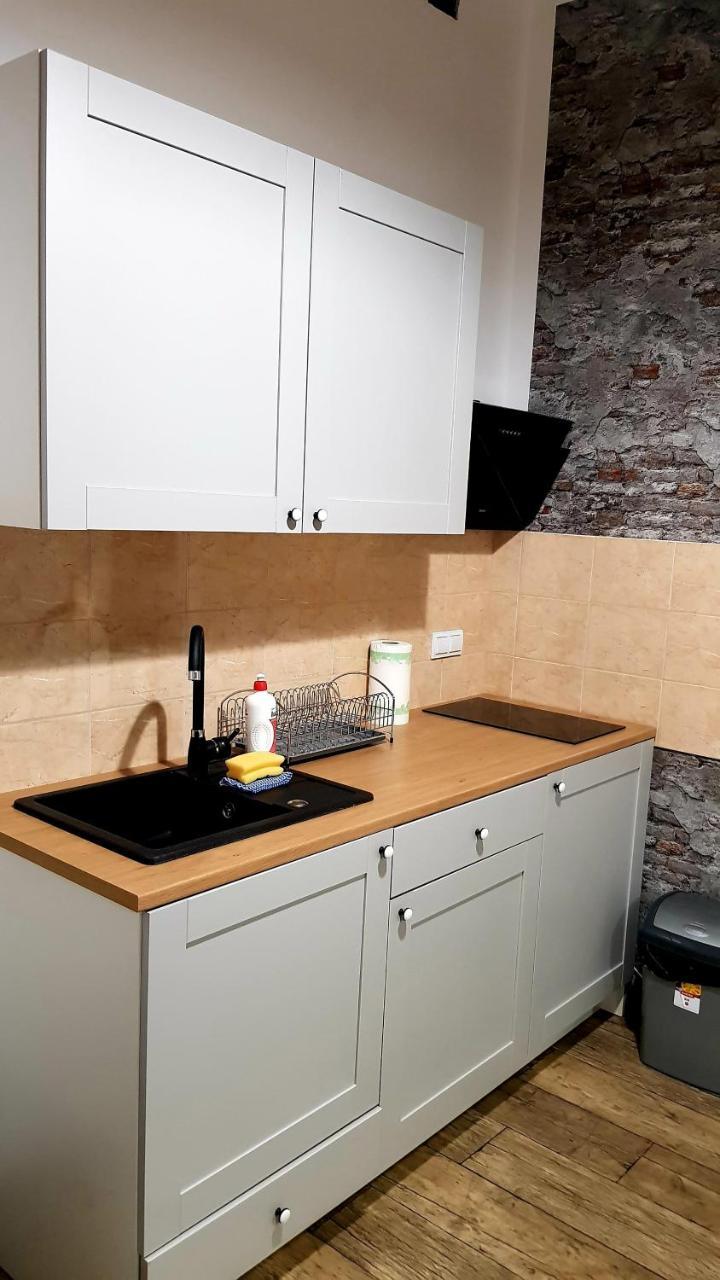 Apartamenty Rowna キェルツェ エクステリア 写真