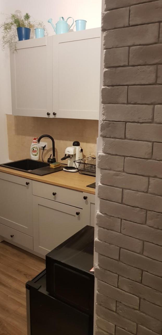 Apartamenty Rowna キェルツェ エクステリア 写真