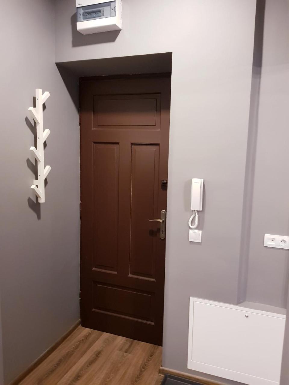 Apartamenty Rowna キェルツェ エクステリア 写真